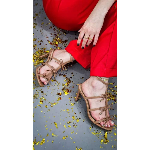 Sandália Iza - Marrom claro